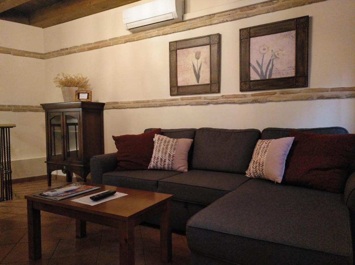 Apartamentos La Casa Del Grial Толедо Екстер'єр фото